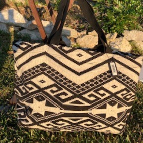 Vintage Addiction Handbags - Vintage Addiction oversized Tote, Black/Cream fabric panels, Removable keychain